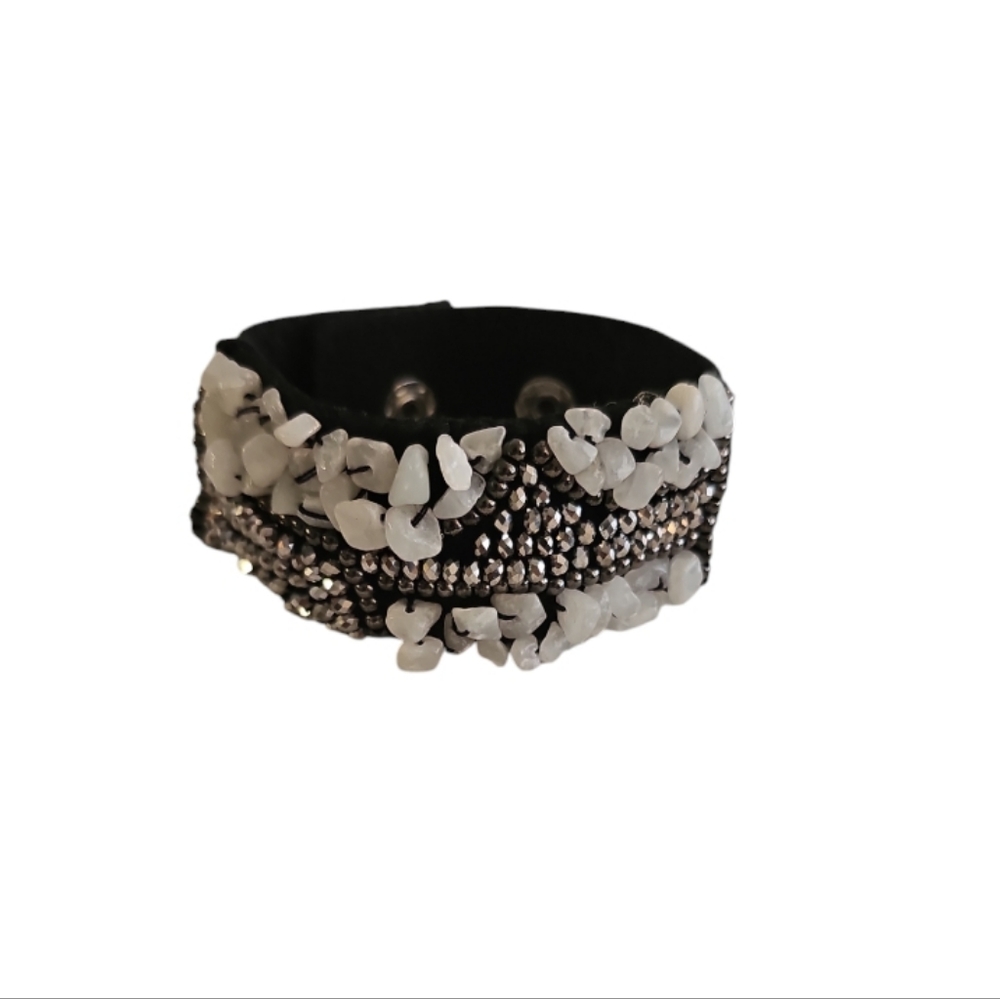 Vintage.Hand Crafted Snow Quartz &  Black Leather Adjustable Bracelet.